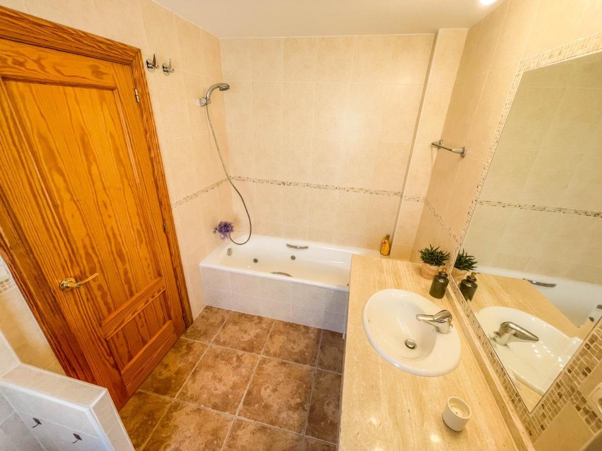 Charming Townhouse With Sea Views & Pool In Altea Villa Calpe Buitenkant foto